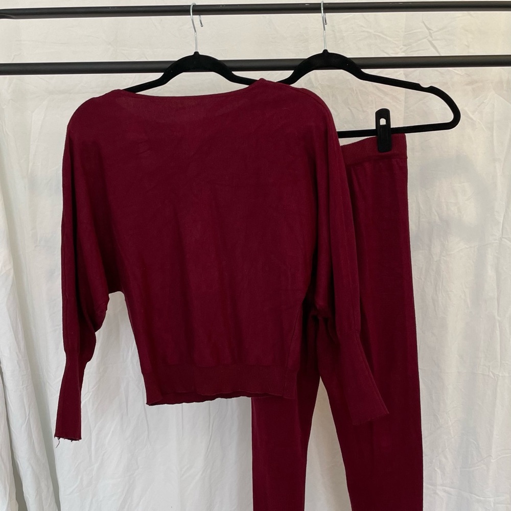 Cranberry loungewear set, Size M